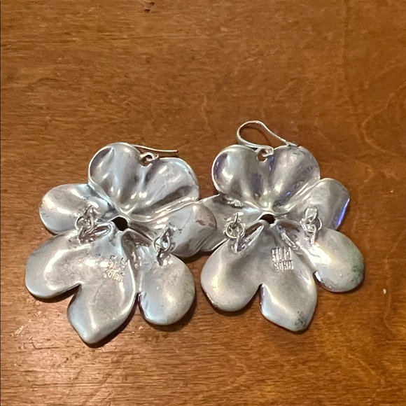 Robert Lee Morris Silver Floral Earrings - Picture 2 of 2